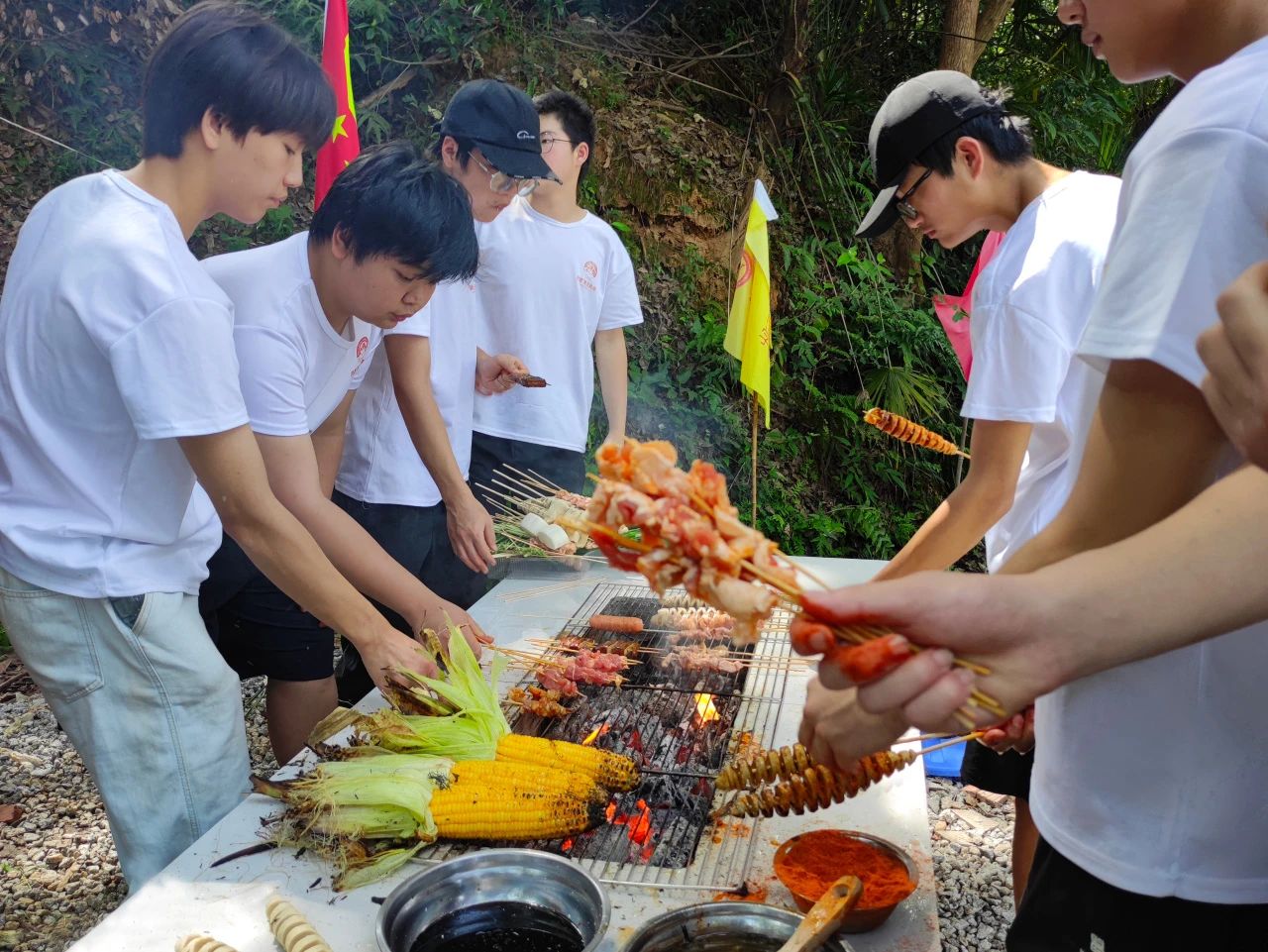 狄鹿烹饪学院期末美食节｜户外烧烤大作战，快乐值拉满
