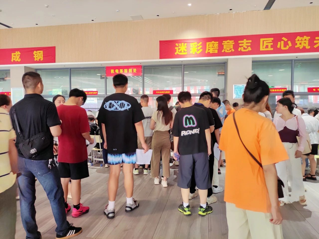 狄鹿烹饪新学期新校园，离家求学如何适应新环境？新同学和家长必看的4个调适方法！